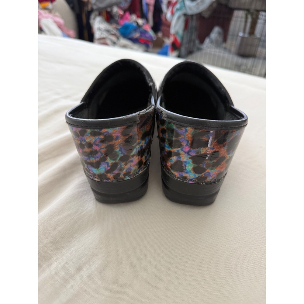 Dansko Iridescent Leopard Patent Clogs EU 38 Nurse Y2K Comfort Shoes - Picture 3 of 6